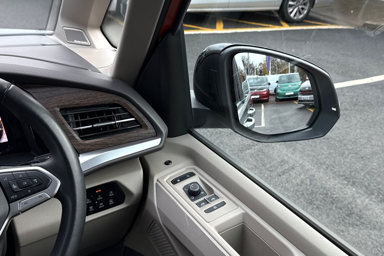 Used Volkswagen Multivan 2025 for sale - 77675076: Photo 21