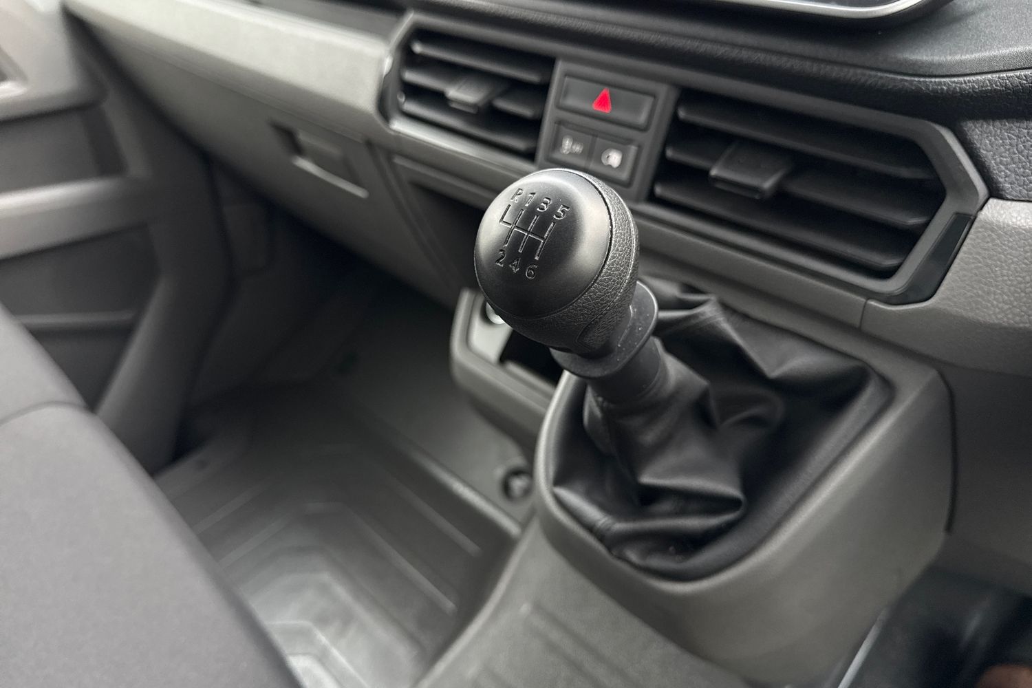 Used Volkswagen Crafter 2025 for sale - 76934336: Photo 22