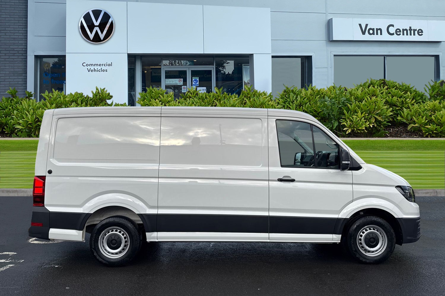 Used Volkswagen Crafter 2025 for sale - 76934336: Photo 3