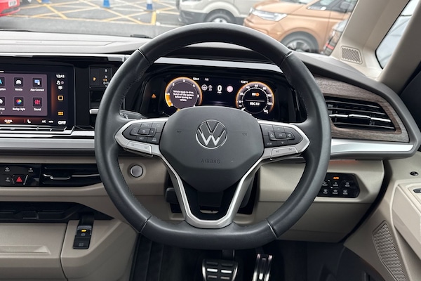 Used Volkswagen Multivan 2025 for sale - 76272422: Photo 18