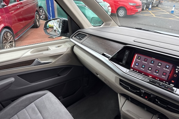 Used Volkswagen Multivan 2025 for sale - 76272422: Photo 20