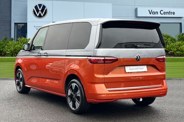 Used Volkswagen Multivan 2025 for sale - 76272422: Photo 2