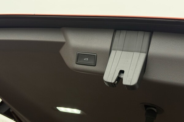 Used Volkswagen Multivan 2025 for sale - 76272422: Photo 38