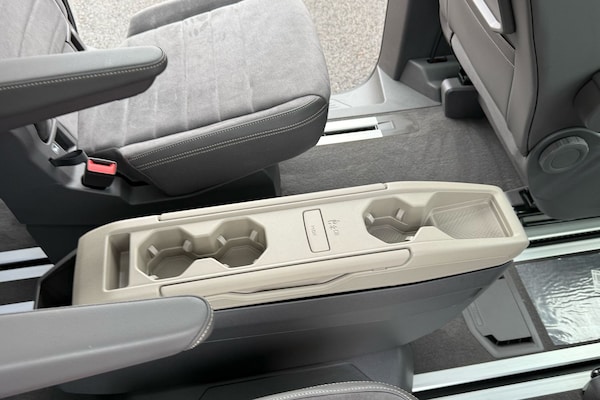Used Volkswagen Multivan 2025 for sale - 76272422: Photo 48