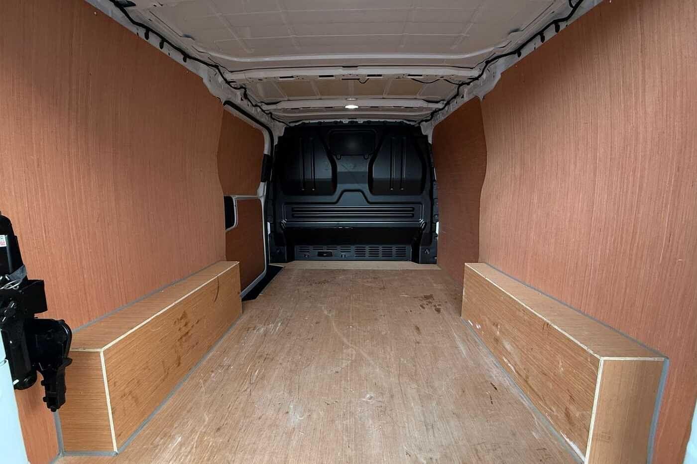 Used Volkswagen Transporter 2025 for sale - 76855039: Photo 39