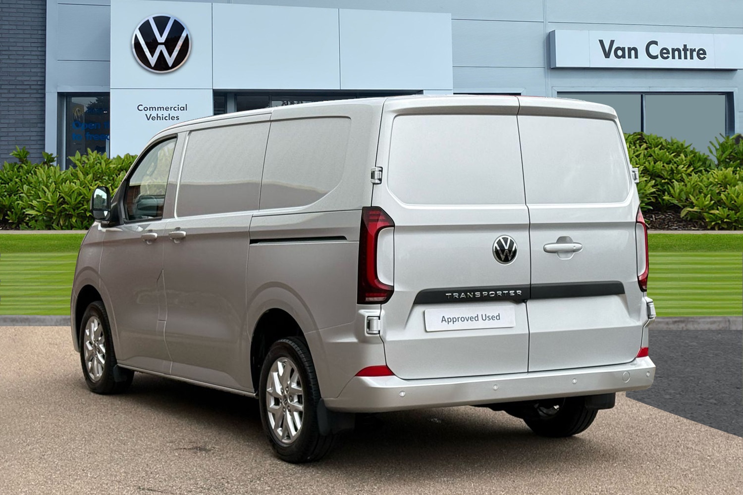 Used Volkswagen Transporter 2025 for sale - 77649346: Photo 2