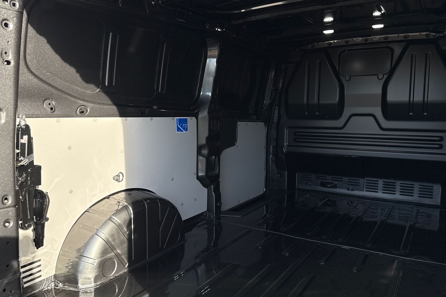 Used Volkswagen Transporter 2025 for sale - 77935592: Photo 41