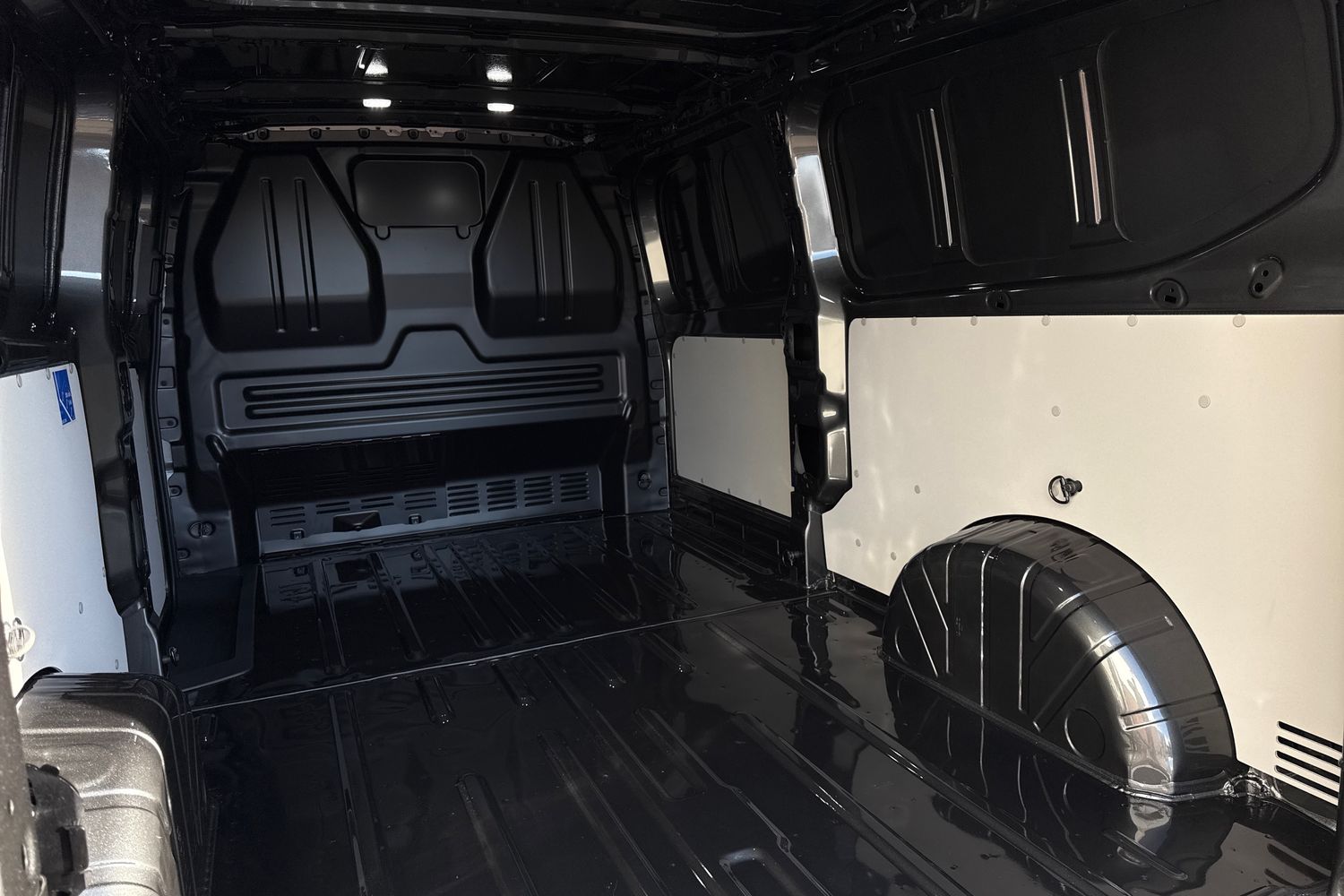 Used Volkswagen Transporter 2025 for sale - 77935592: Photo 43