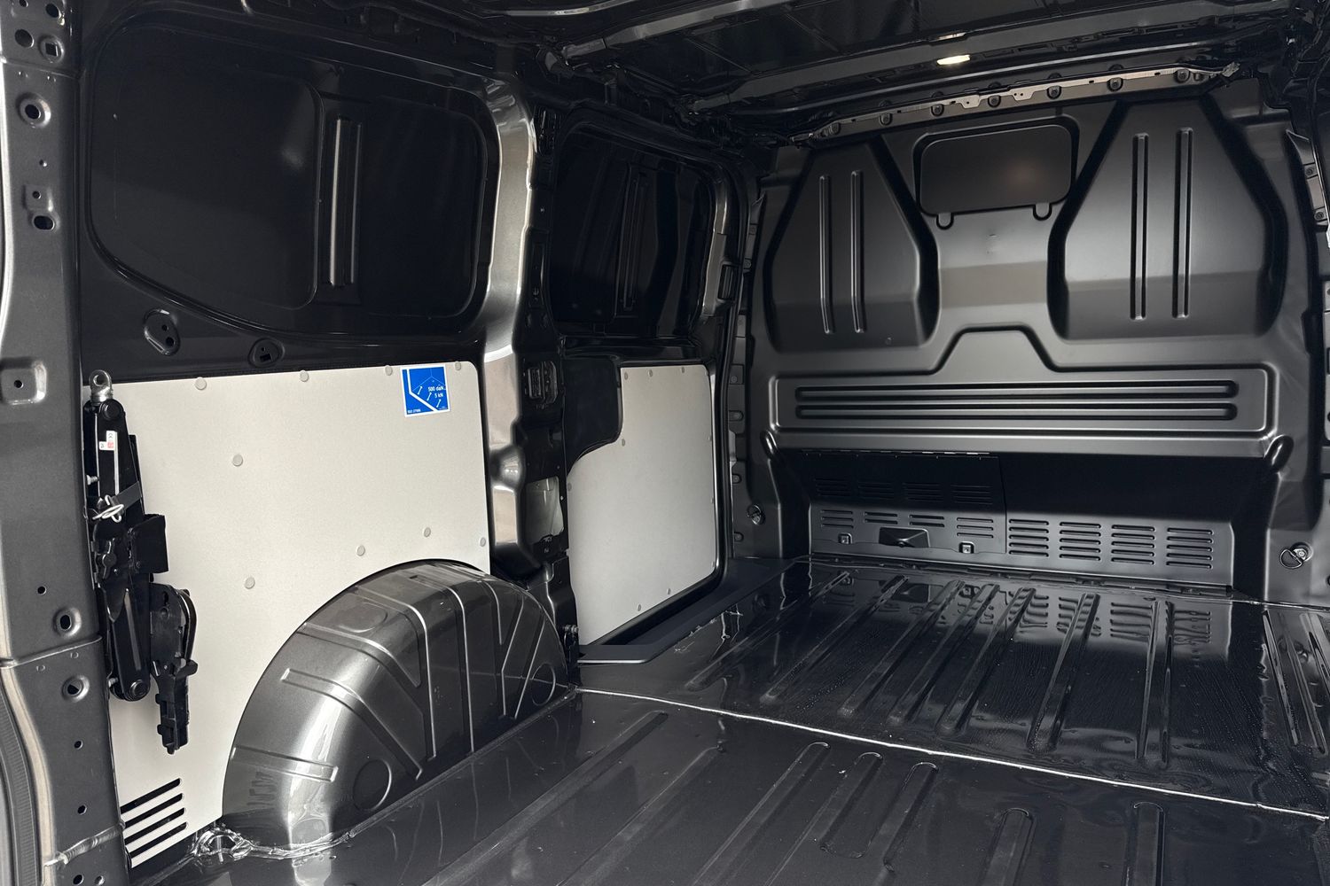 Used Volkswagen Transporter 2025 for sale - 77879204: Photo 42