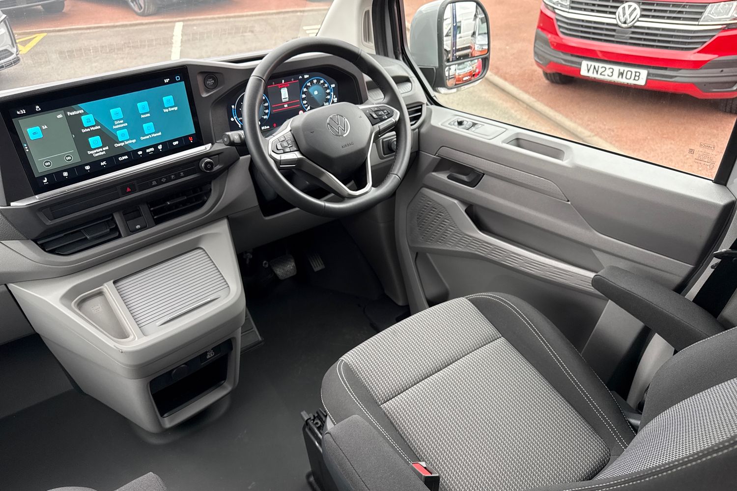 Used Volkswagen Transporter 2025 for sale - 78001722: Photo 40