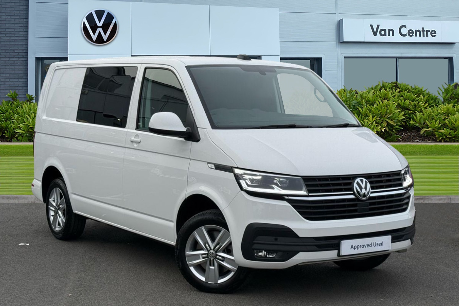 Used Volkswagen Transporter 2024 for sale - 77589575: Photo 1