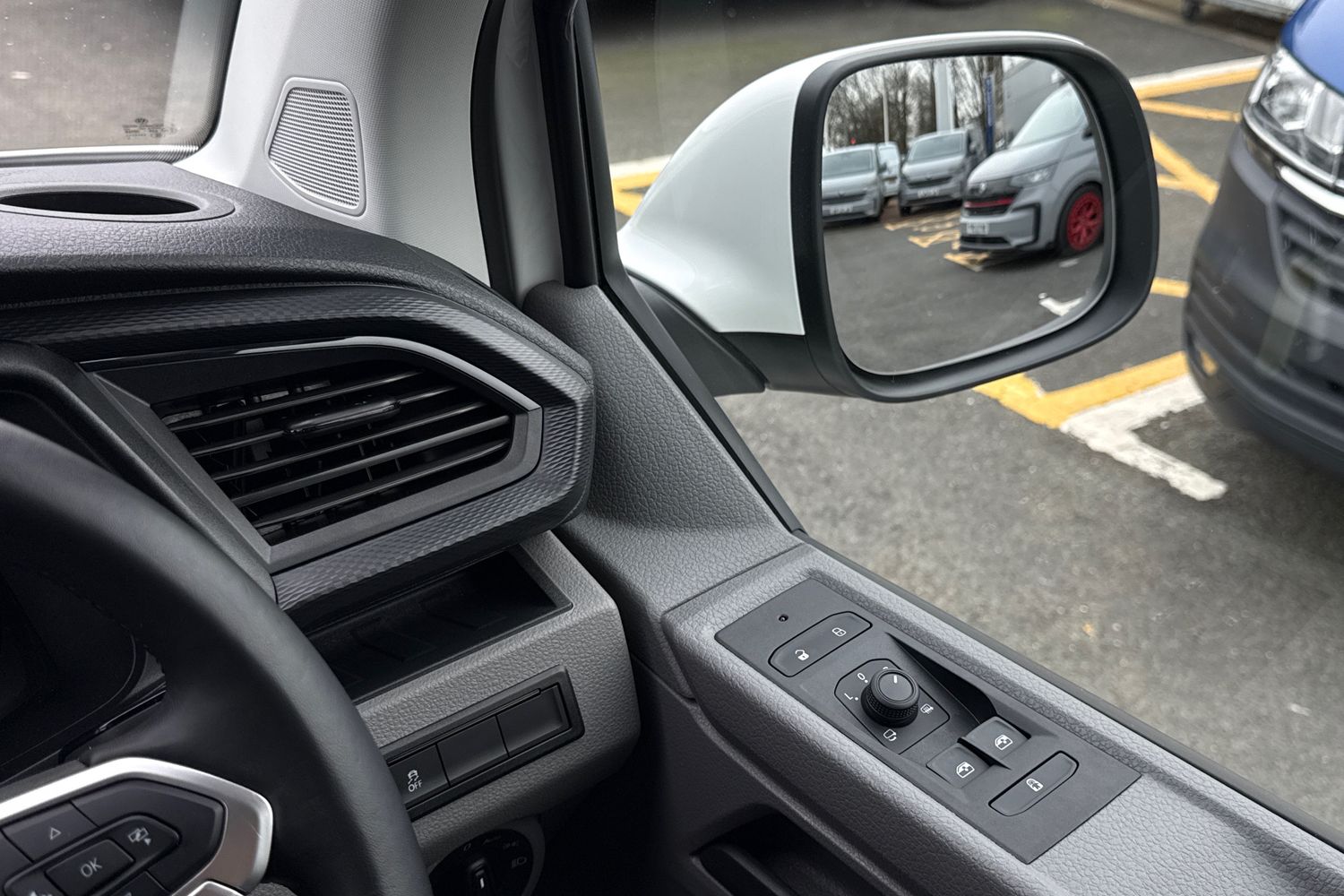 Used Volkswagen Transporter 2024 for sale - 77589575: Photo 21