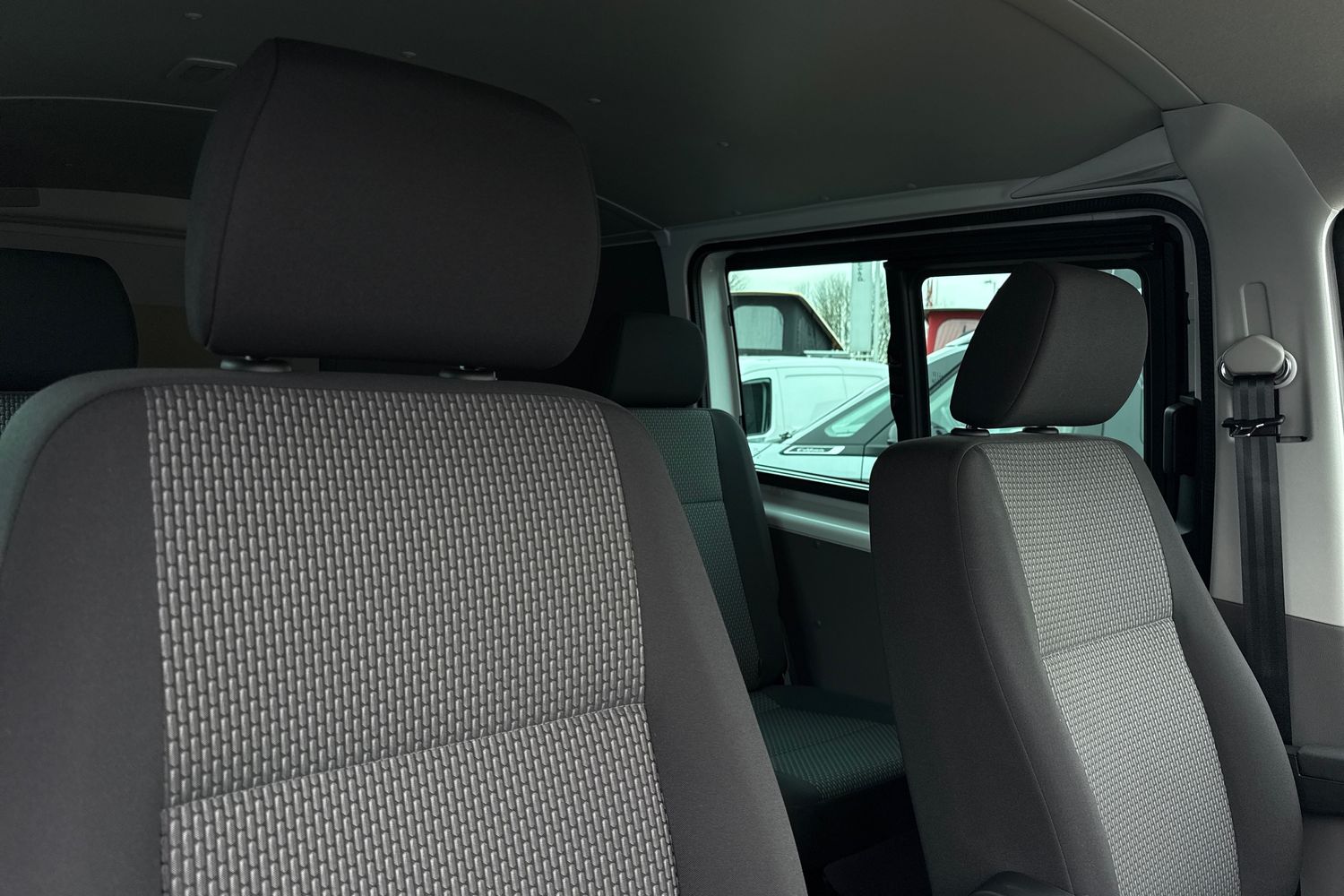 Used Volkswagen Transporter 2024 for sale - 77589575: Photo 24