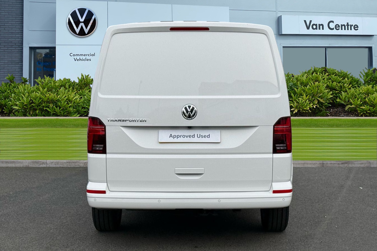Used Volkswagen Transporter 2024 for sale - 77589575: Photo 4