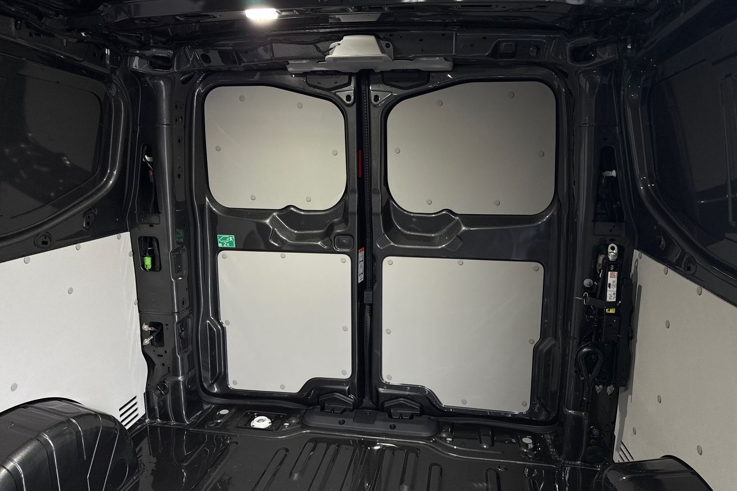 Used Volkswagen Transporter 2026 for sale - 78055920: Photo 18