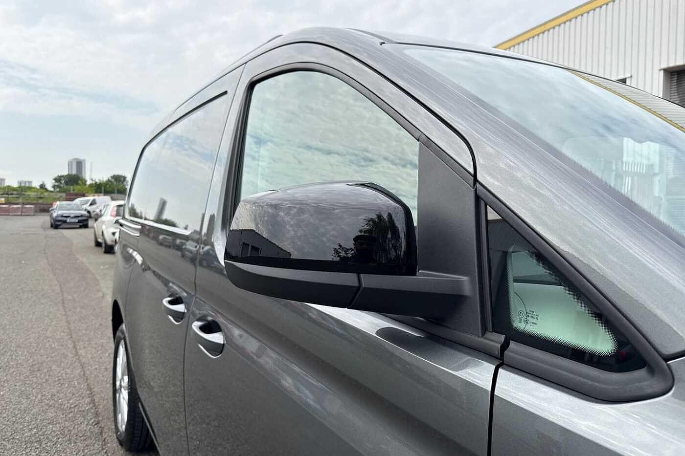 Used Volkswagen Caddy Maxi 2025 for sale - 77472860: Photo 25