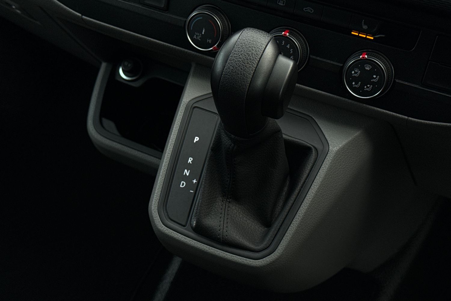 Used Volkswagen Transporter 2024 for sale - 77076706: Photo 23