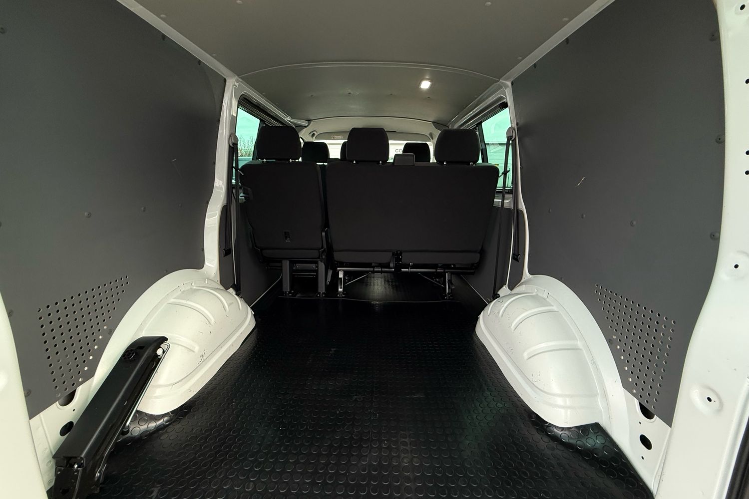 Used Volkswagen Transporter 2024 for sale - 77076706: Photo 42