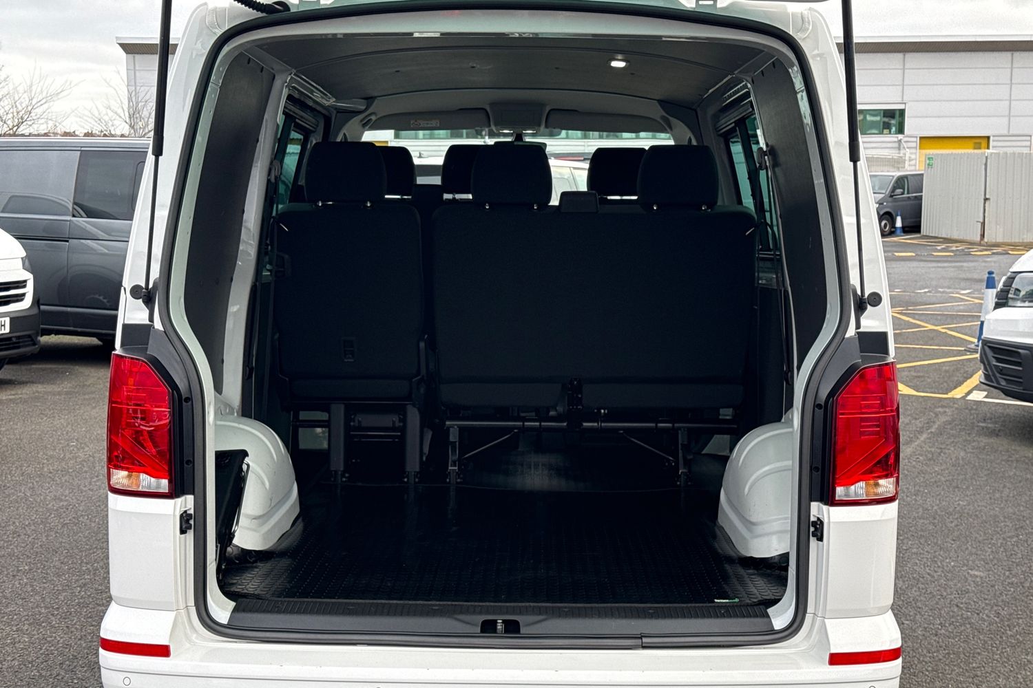 Used Volkswagen Transporter 2024 for sale - 77076706: Photo 7