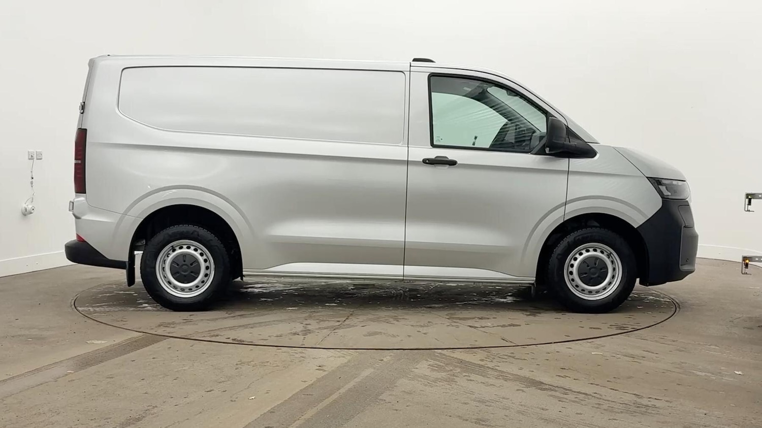 Used Volkswagen Transporter 2025 for sale - 77849405: Photo 4