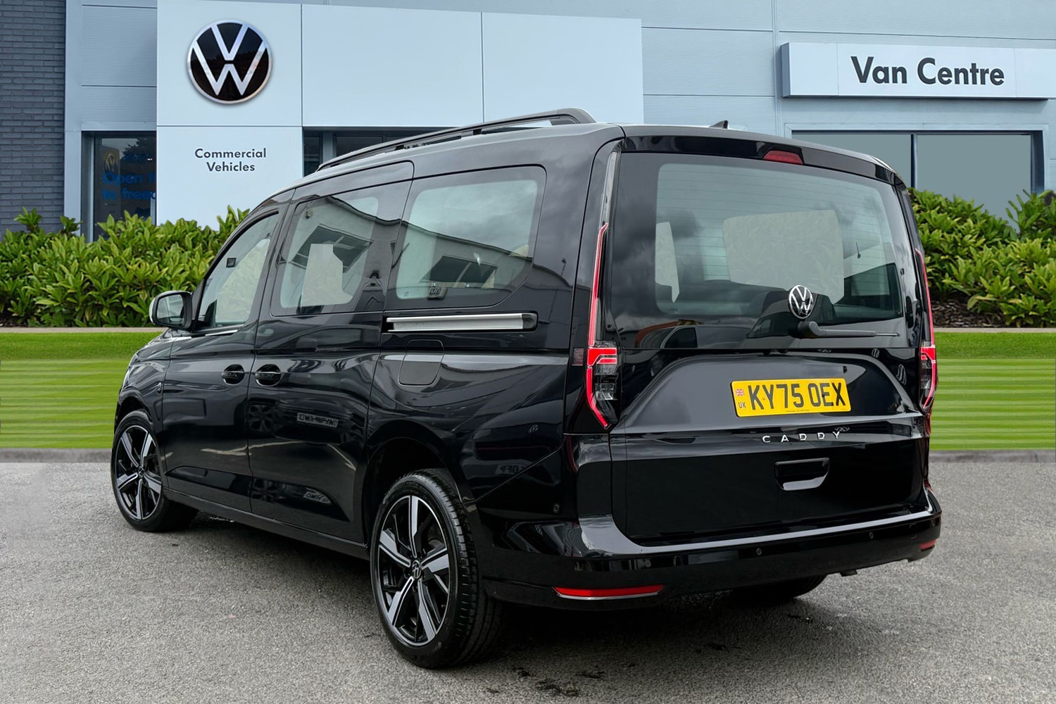Used Volkswagen Caddy Maxi 2025 for sale - 78010739: Photo 2