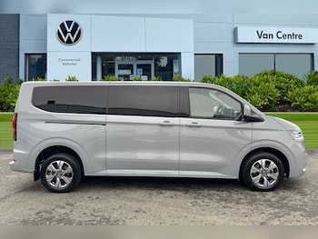 Used Volkswagen Transporter Shuttle 2025 for sale - 78931967: Photo