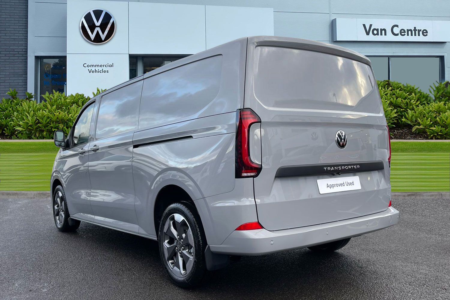 Used Volkswagen Transporter 2025 for sale - 76519984: Photo 2