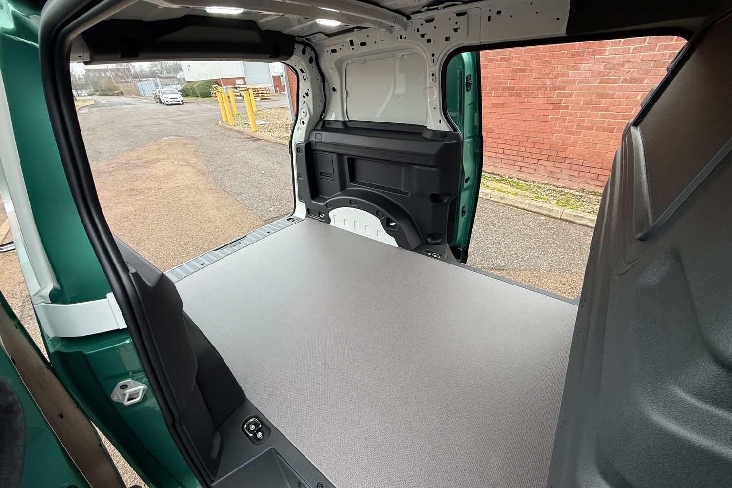 Used Volkswagen ID.Buzz 2026 for sale - 77872569: Photo 47