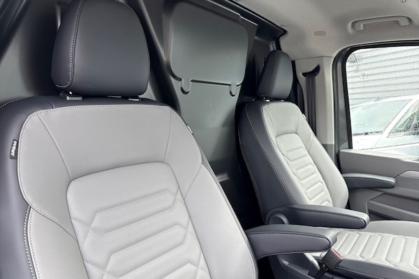 Used Volkswagen Transporter 2025 for sale - 76256995: Photo 23