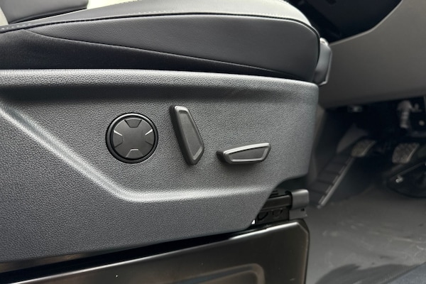 Used Volkswagen Transporter 2025 for sale - 76256995: Photo 38