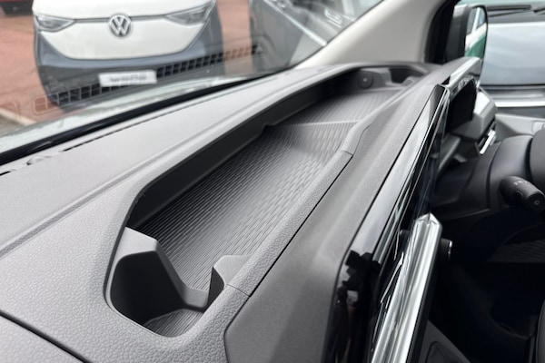 Used Volkswagen Transporter 2025 for sale - 76256995: Photo 60
