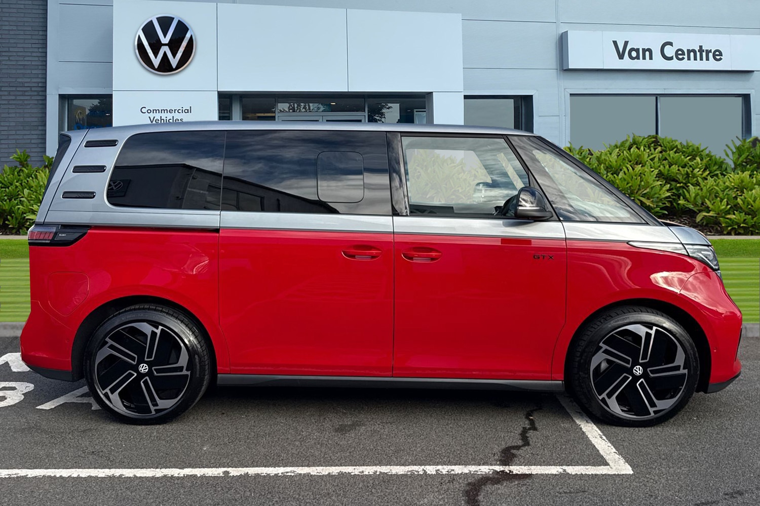 Used Volkswagen ID.Buzz 2025 for sale - 76624993: Photo 3