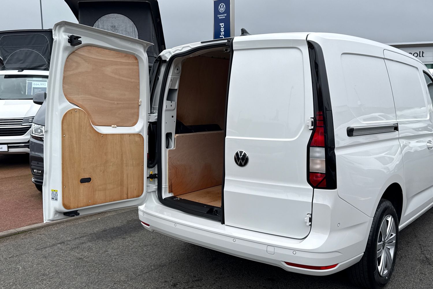 Used Volkswagen Caddy Maxi 2025 for sale - 76516027: Photo 37