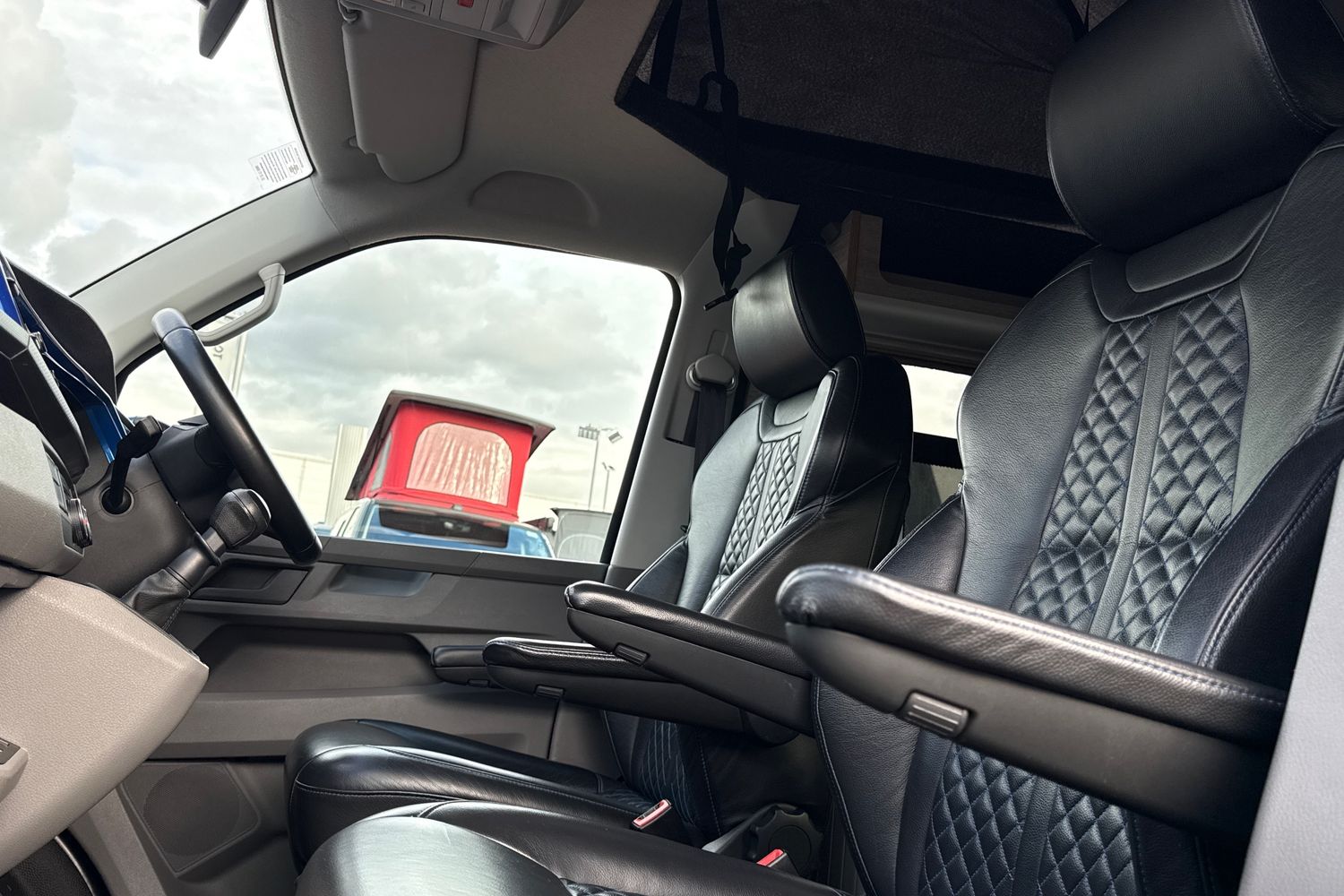 Used Volkswagen Transporter 2022 for sale - 76739488: Photo 53