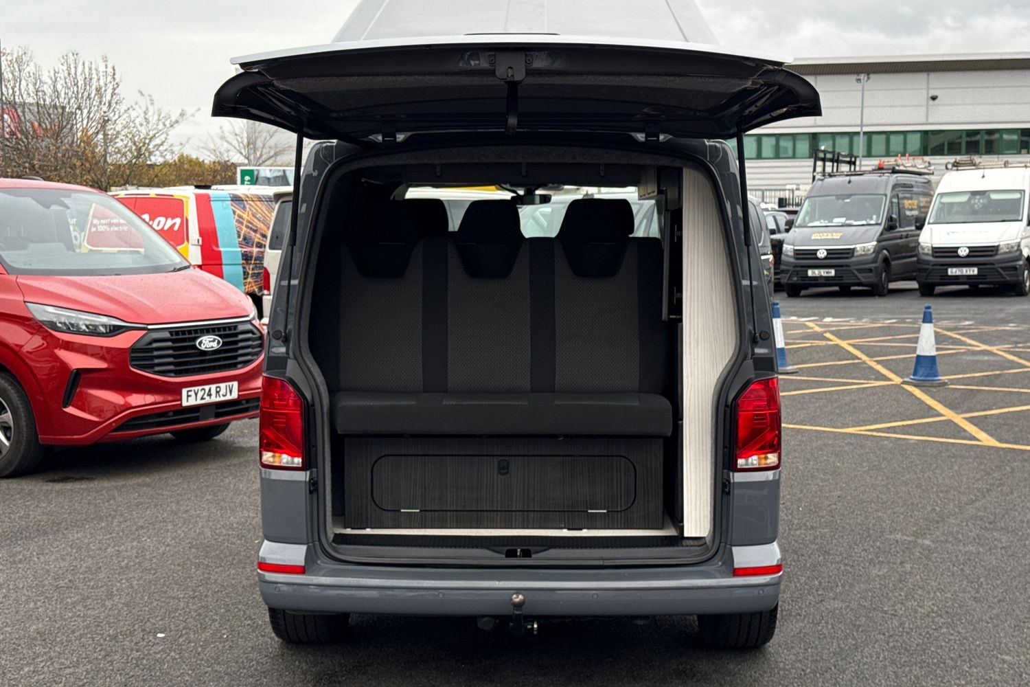 Used Volkswagen Transporter 2023 for sale - 76421414: Photo 37