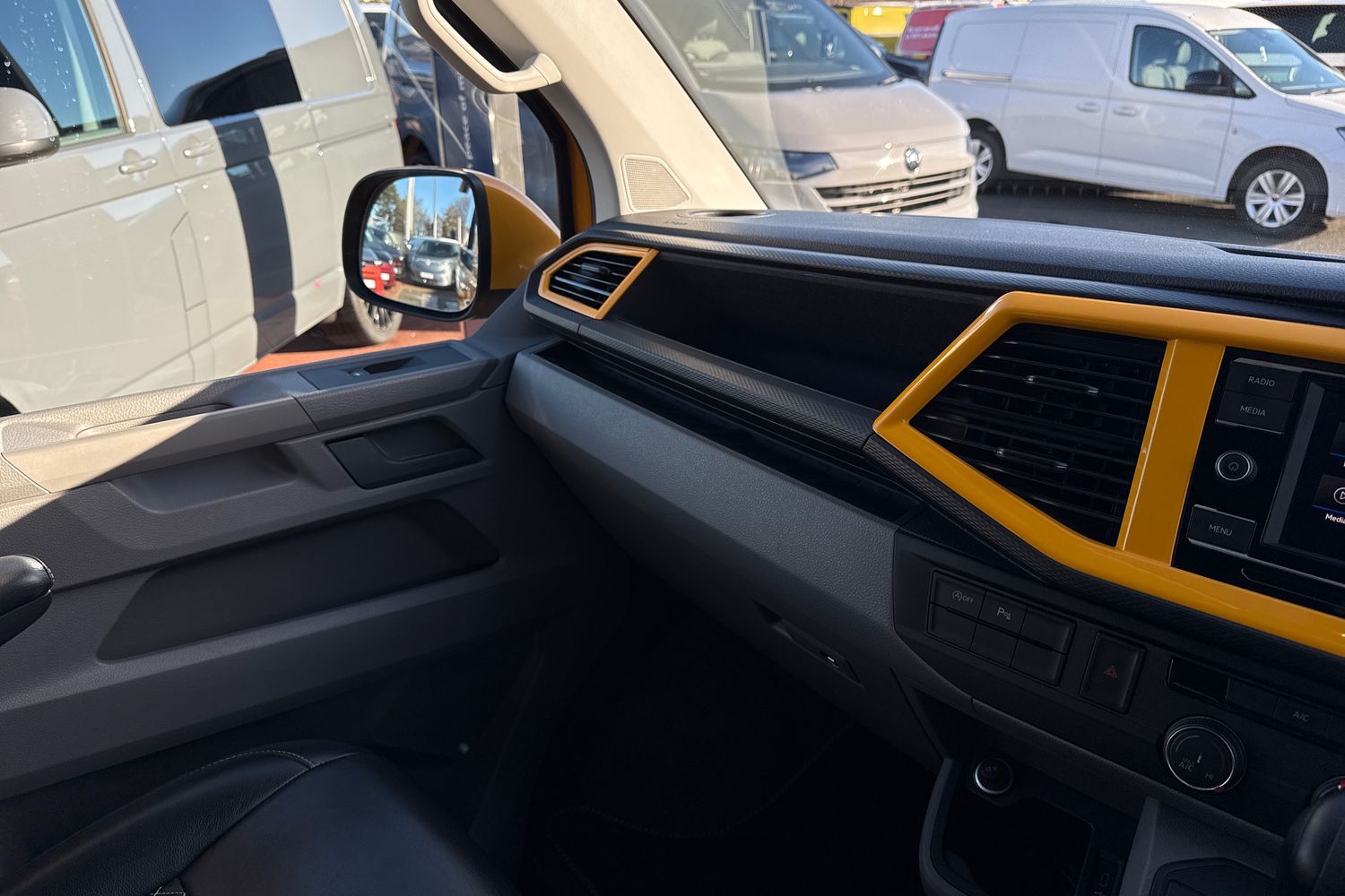 Used Volkswagen Transporter 2023 for sale - 76739495: Photo 19