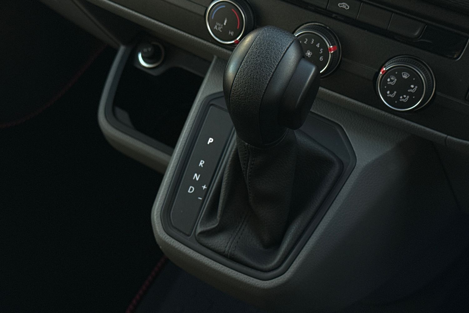 Used Volkswagen Transporter 2023 for sale - 76739495: Photo 22