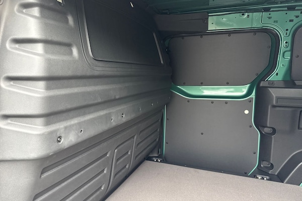 Used Volkswagen ID. Buzz Cargo 2024 for sale - 76298734: Photo 30
