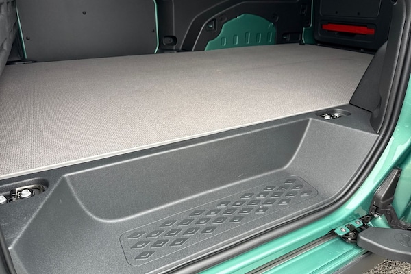 Used Volkswagen ID. Buzz Cargo 2024 for sale - 76298734: Photo 32