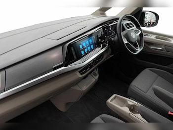 Used Volkswagen Multivan 2022 for sale - 76909468: Photo