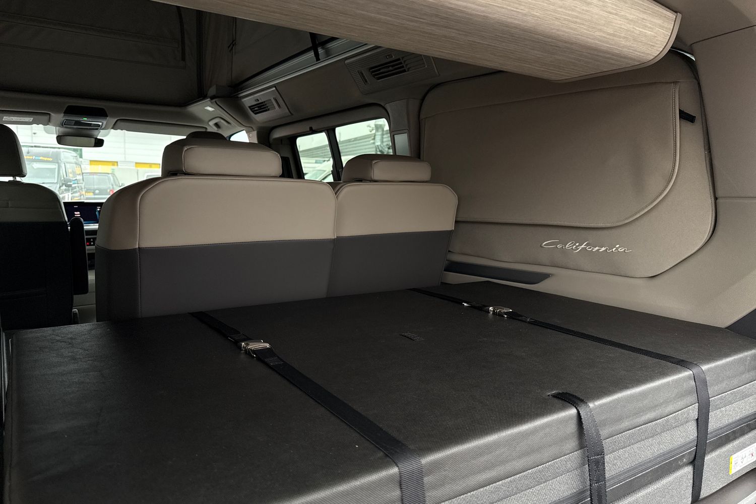 Used Volkswagen California 2025 for sale - 76272381: Photo 44