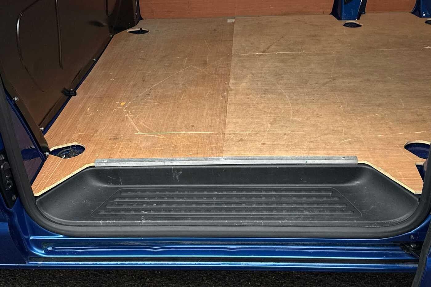 Used Volkswagen Transporter 2024 for sale - 77368469: Photo 48