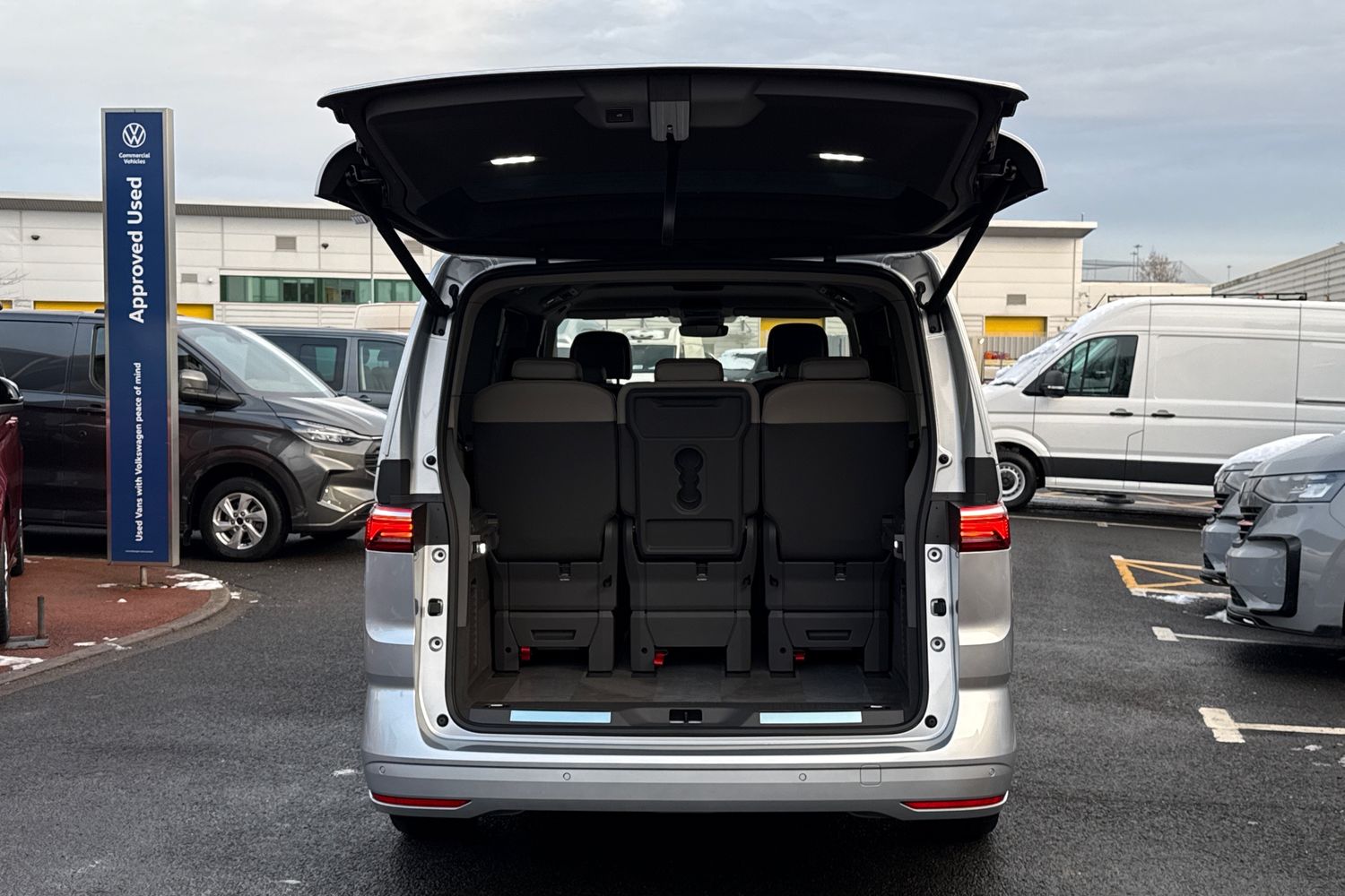 Used Volkswagen Multivan 2025 for sale - 77123703: Photo 41