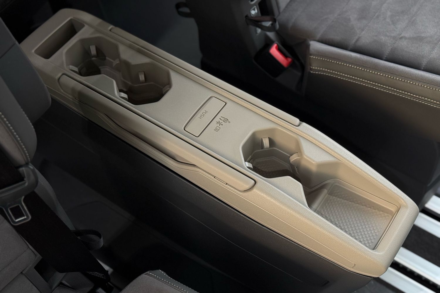 Used Volkswagen Multivan 2025 for sale - 77123703: Photo 48