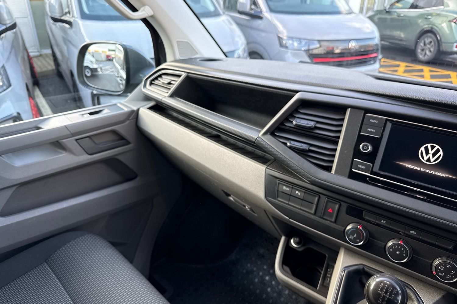 Used Volkswagen Transporter 2020 for sale - 76968070: Photo 20