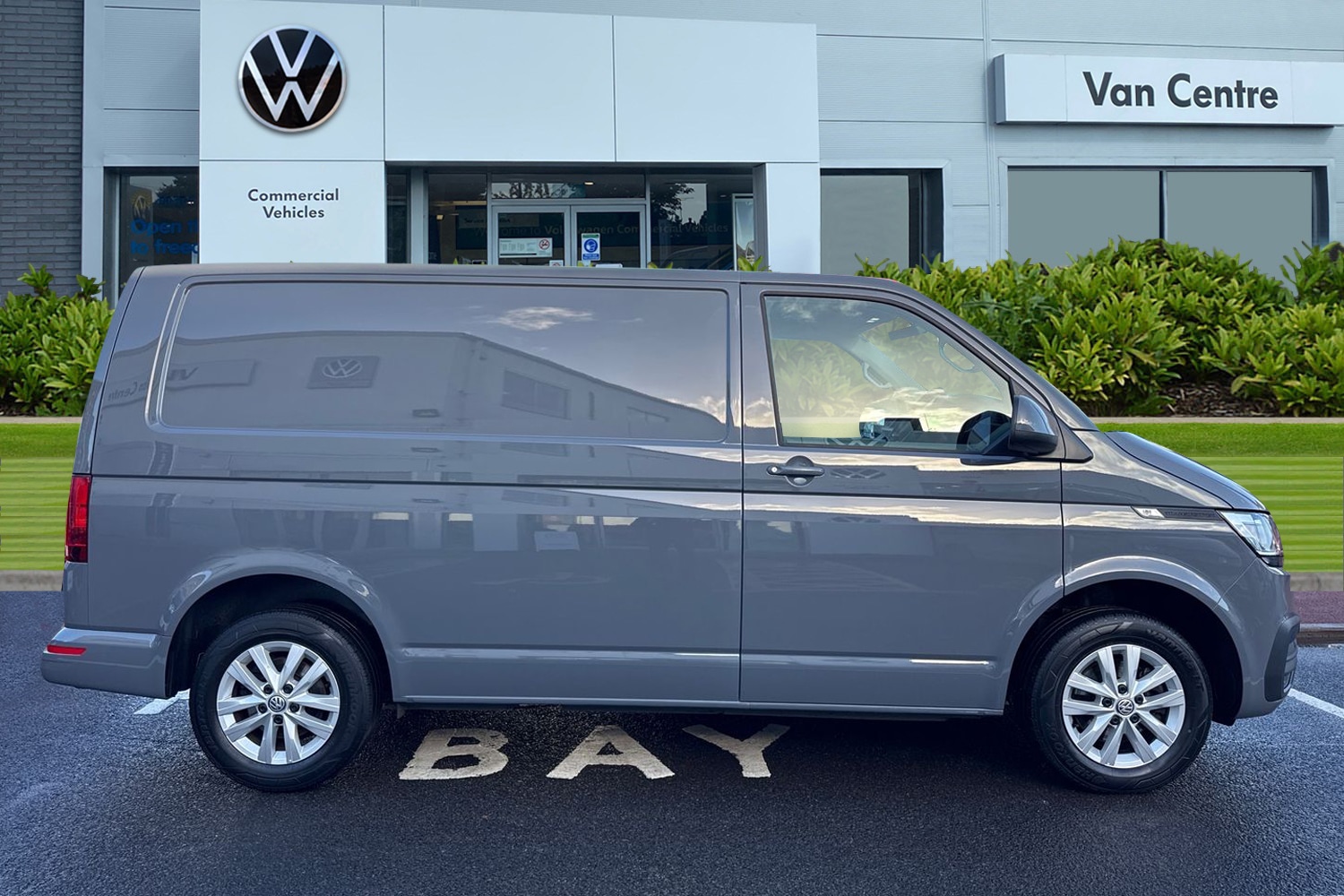 Used Volkswagen Transporter 2020 for sale - 76968070: Photo 3