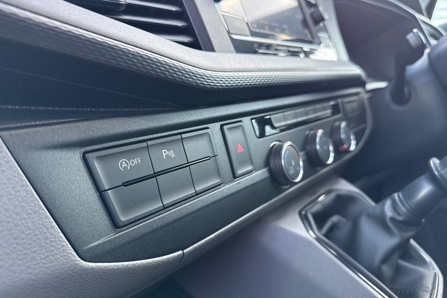 Used Volkswagen Transporter 2020 for sale - 76968070: Photo 39