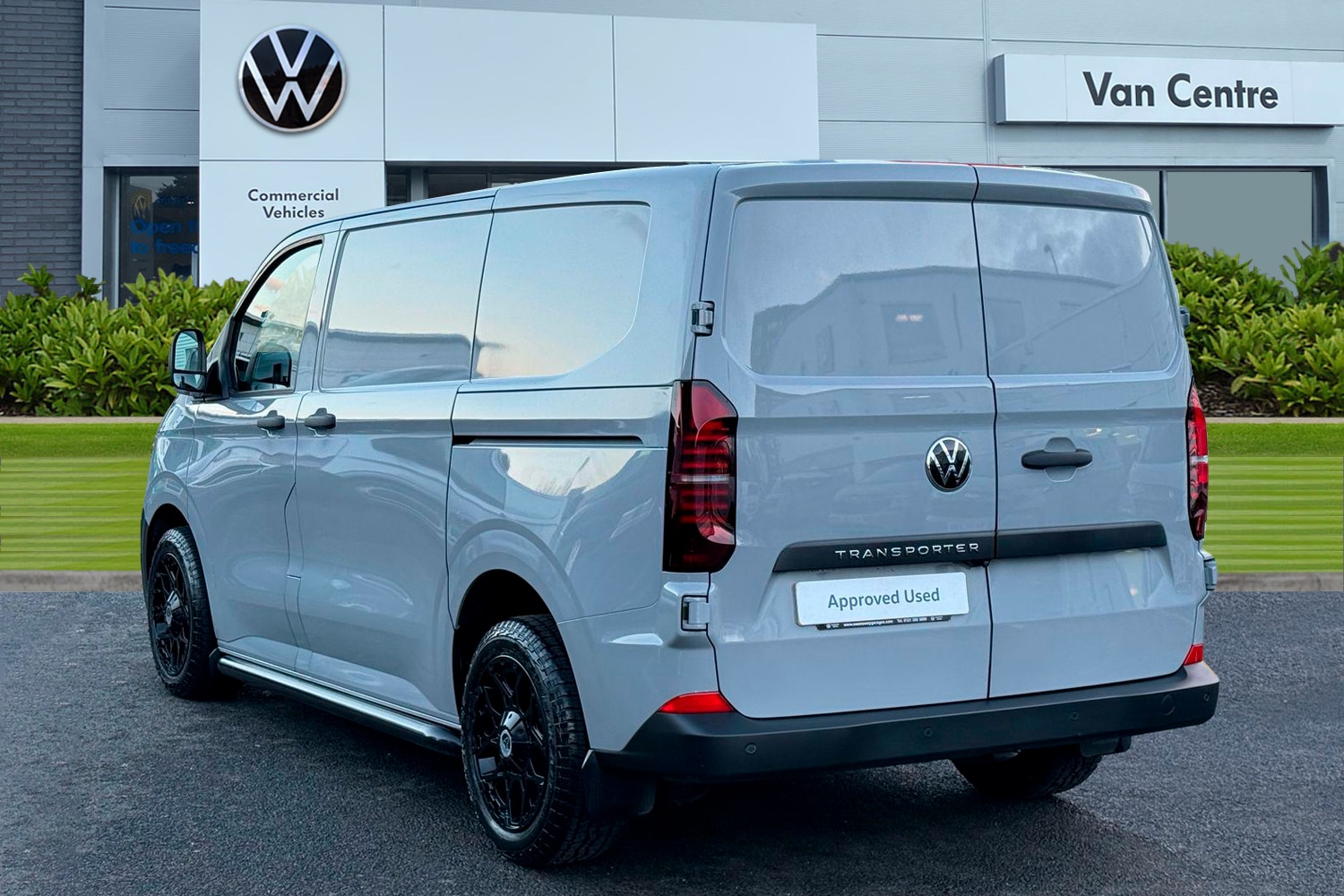 Used Volkswagen Transporter 2025 for sale - 76916406: Photo 2