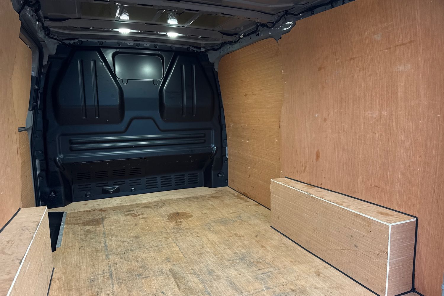 Used Volkswagen Transporter 2025 for sale - 76916406: Photo 44