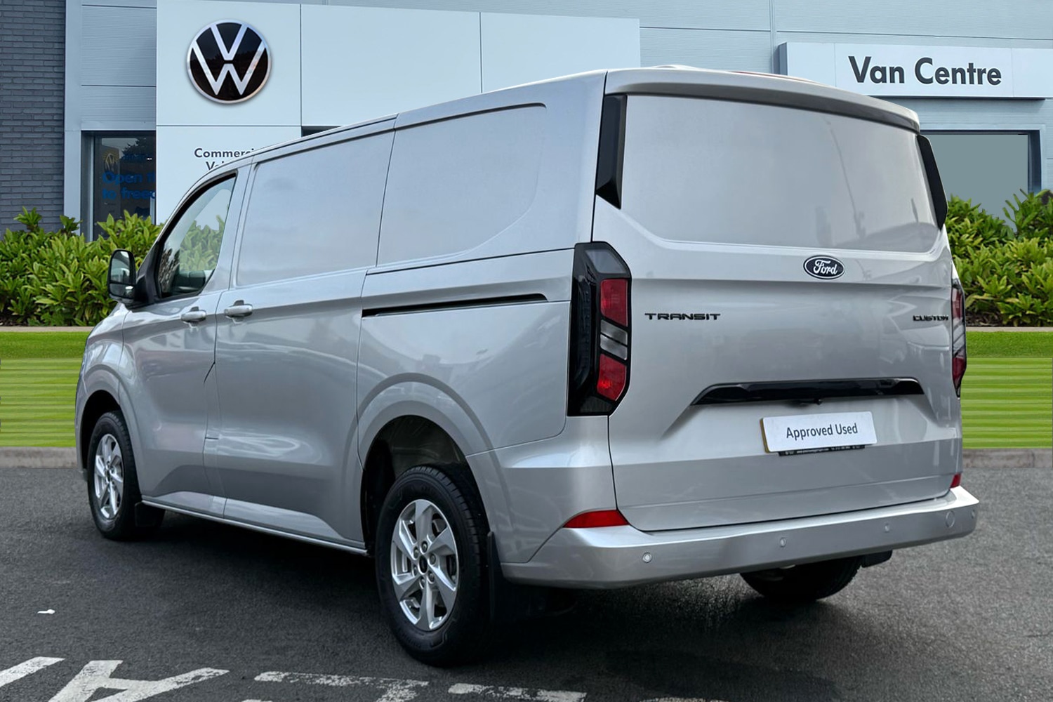 Used Ford Transit Custom 2024 for sale - 77026529: Photo 2